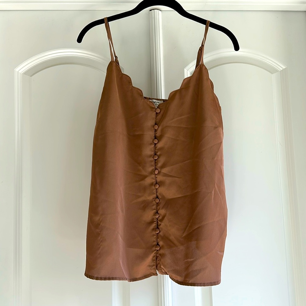 Brown silk feeling top!